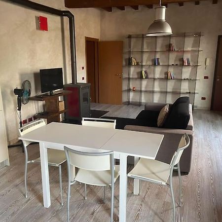 里韦尔加罗Casa In Piazzetta公寓 外观 照片